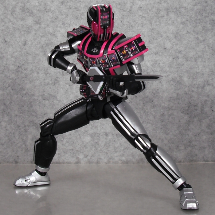 S.H.Figuarts（真骨彫製法） 「仮面ライダーディケイド コンプリート