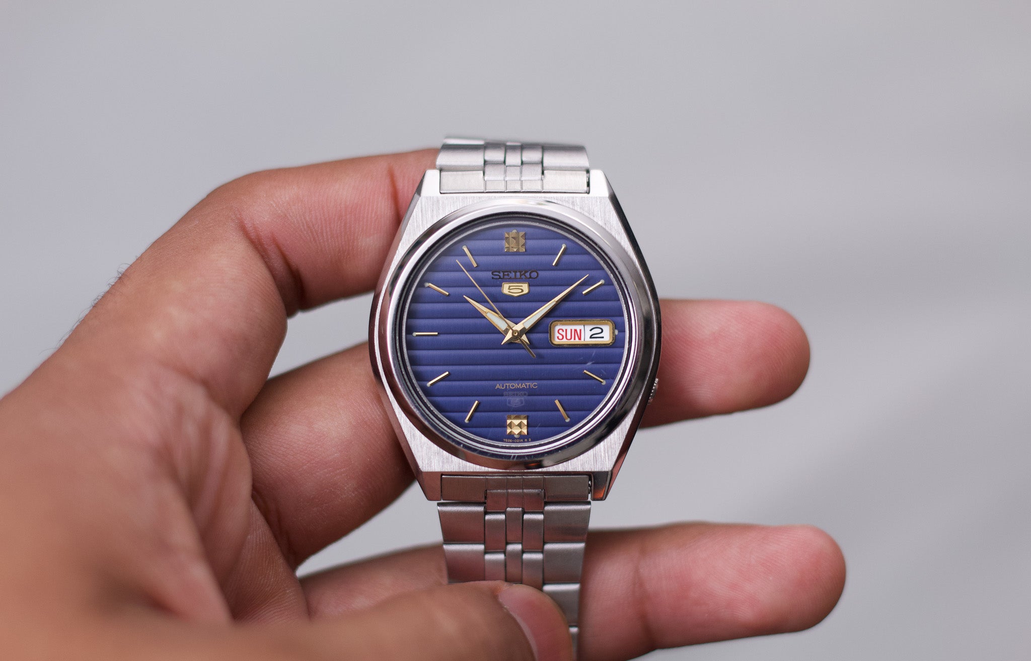 Reserved] 1995 Seiko 5 Blue Linear Dial Men's Wrist-Watch