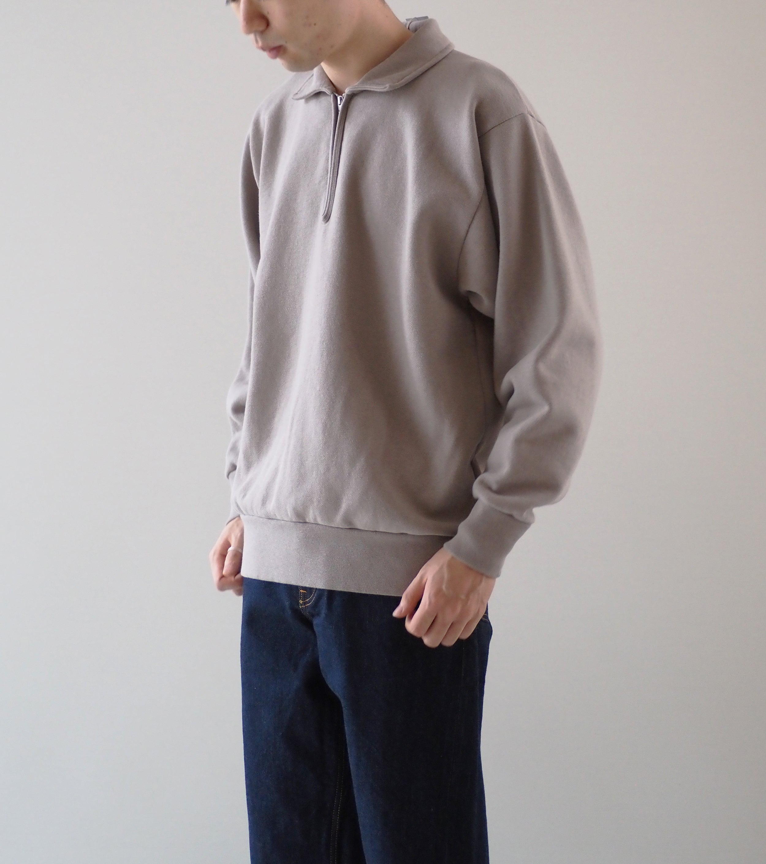 CIOTA ハーフ ジップ スウェット シャツ , Light Gray – Navyblue