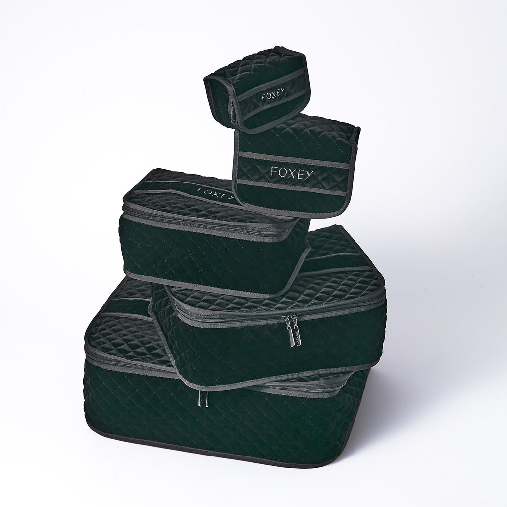 45569 “5” Travel Pouch – FOXEY 公式オンラインブティック