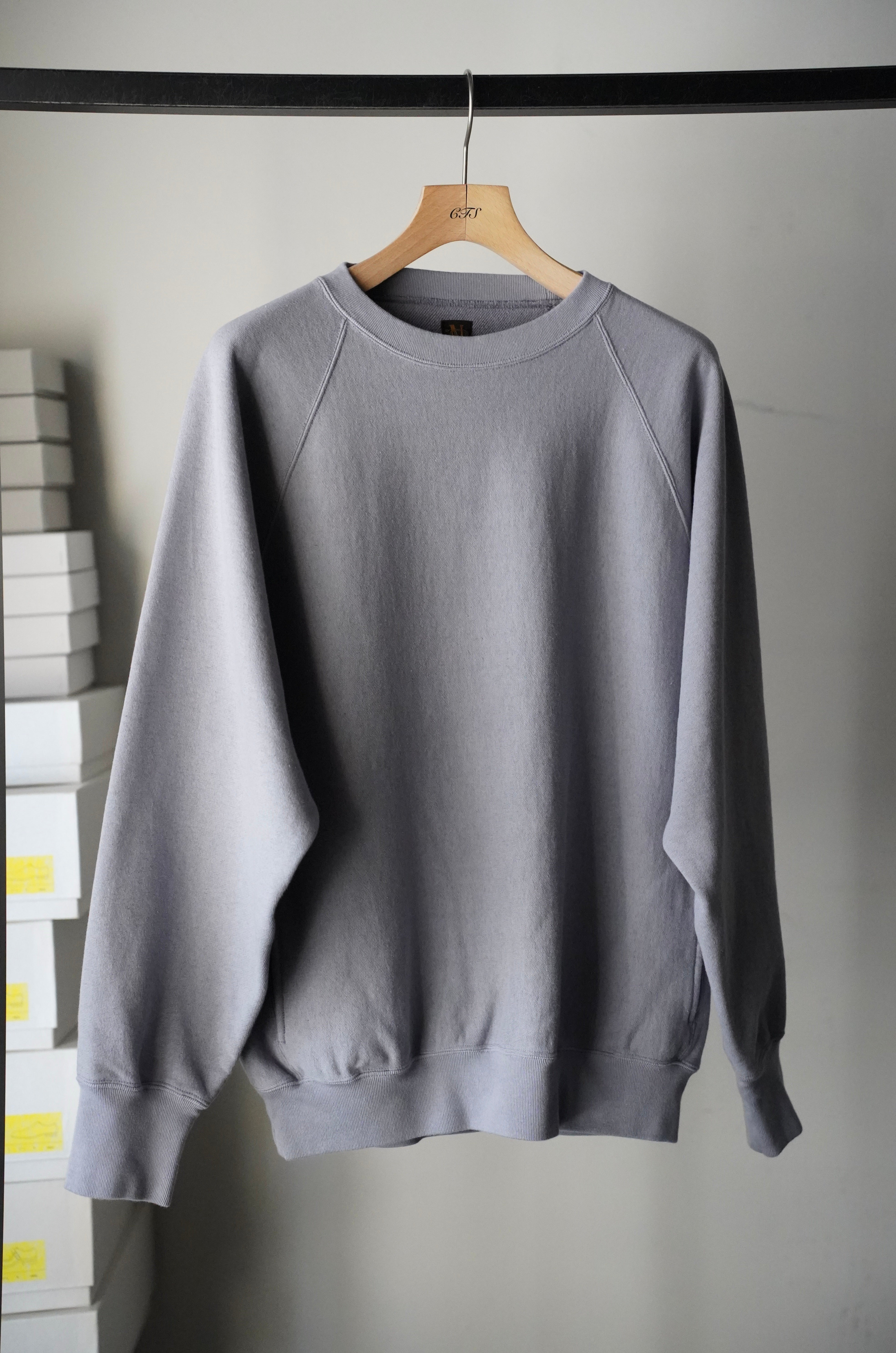 MEN BATONER / バトナー JUMBERCA URAKE CREW NECK – _COMES THE SUN