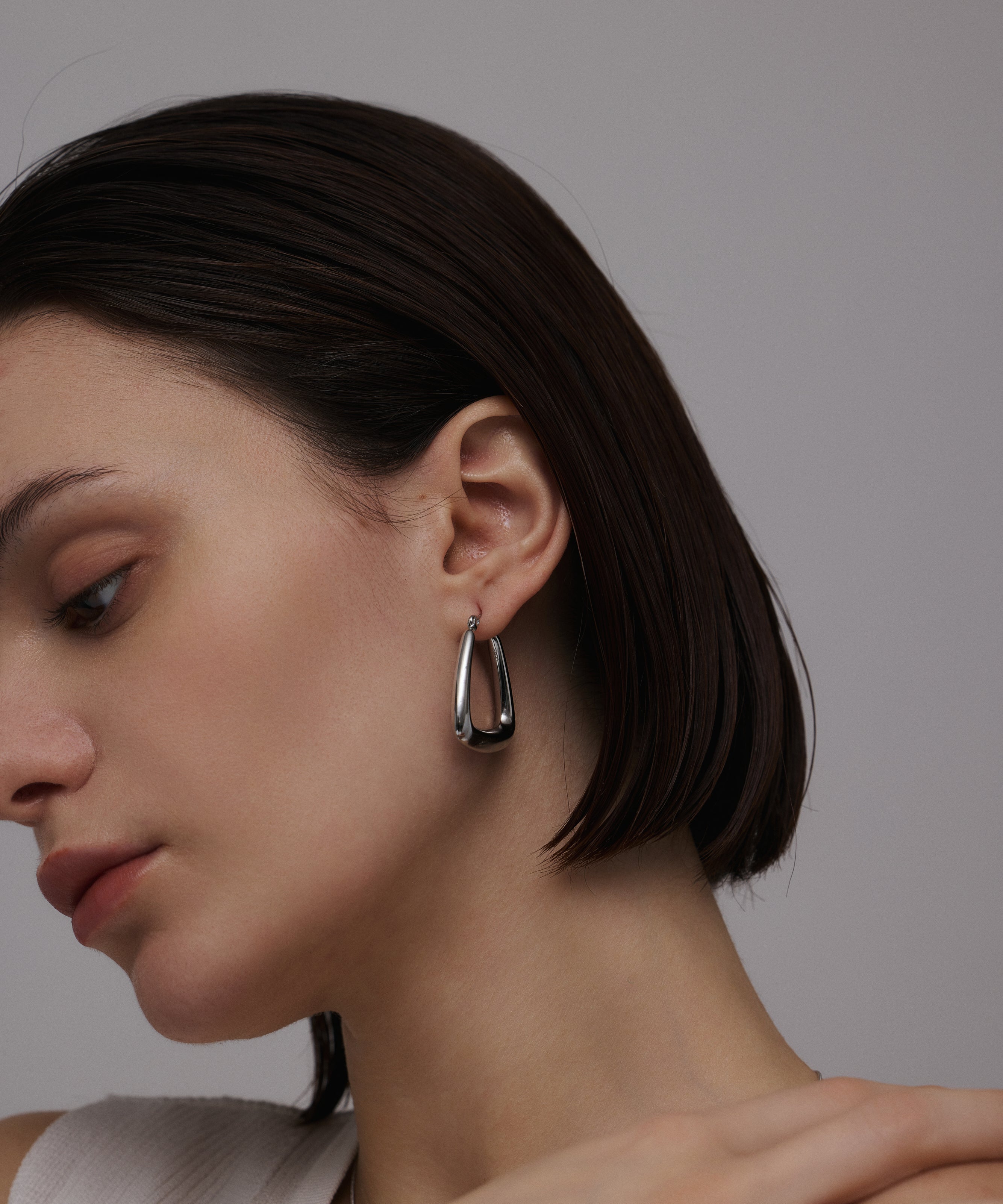 シルバー]トライアングルピアス