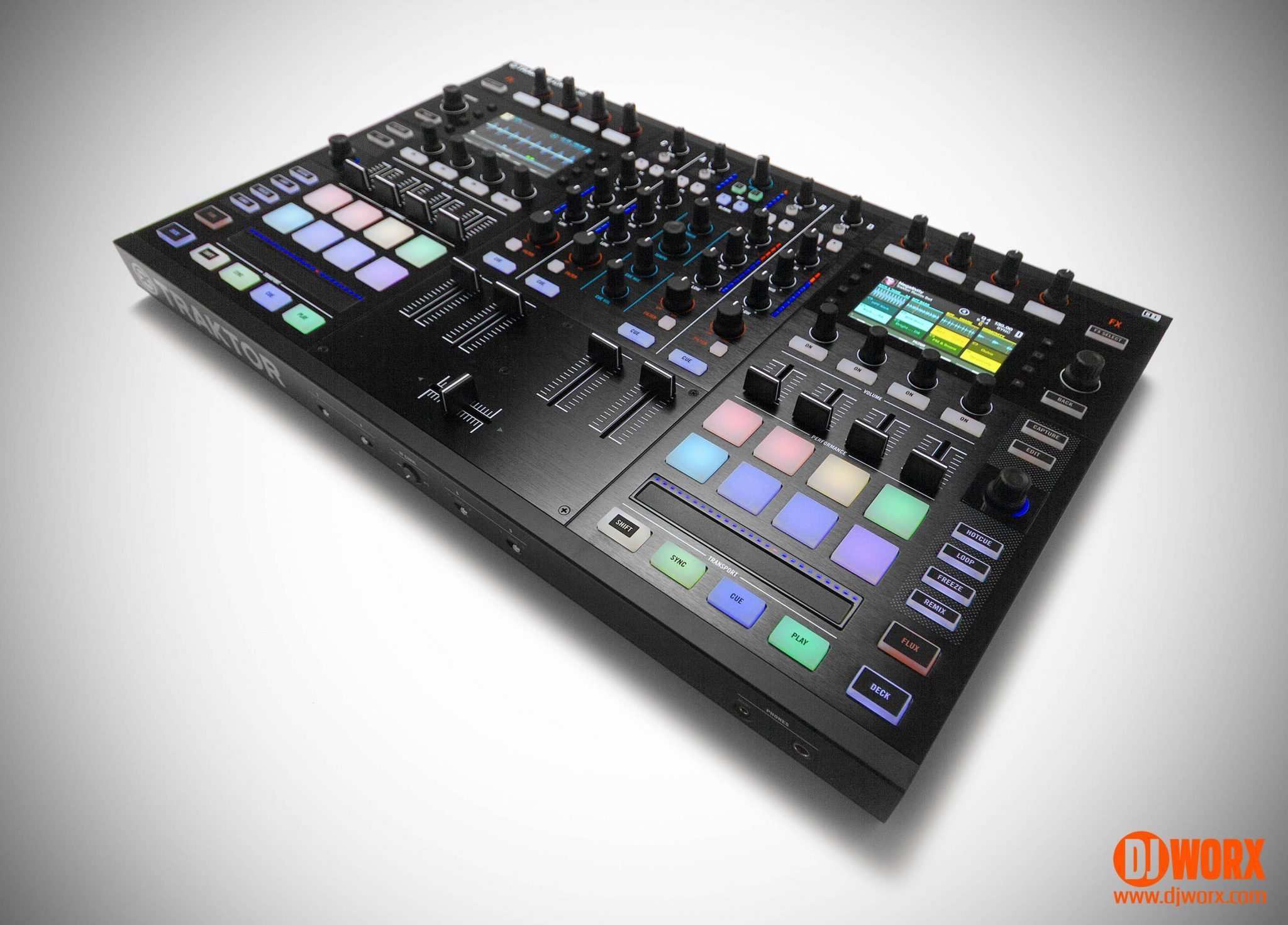 REVIEW: Traktor Kontrol S8 Controller