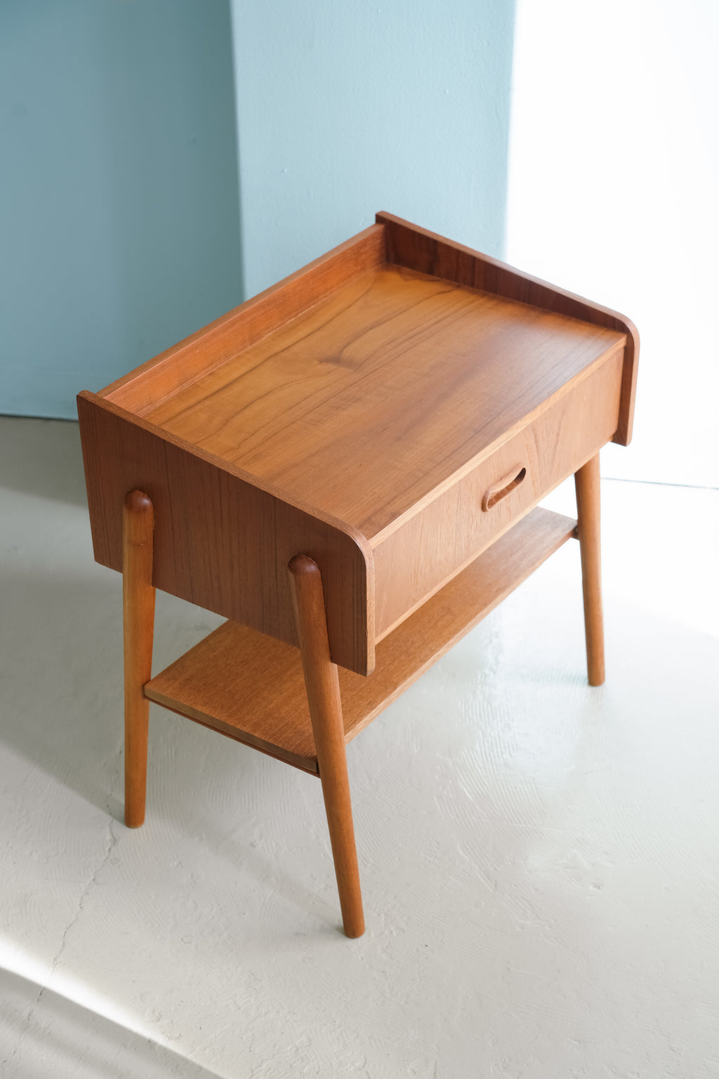 デンマークヴィンテージ サイドチェストテーブル チーク材 北欧家具