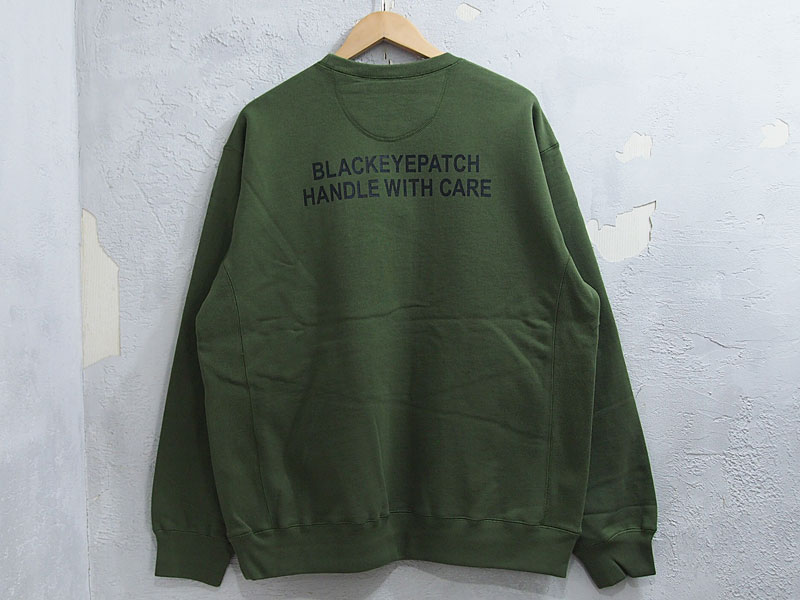 THE BLACK EYE PATCH 'HANDLE WITH CARE CREW SWEAT'クルーネック