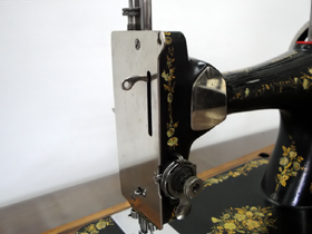 アンティーク SINGER VS 花柄 シンガー手廻しミシン ～ アンティーク