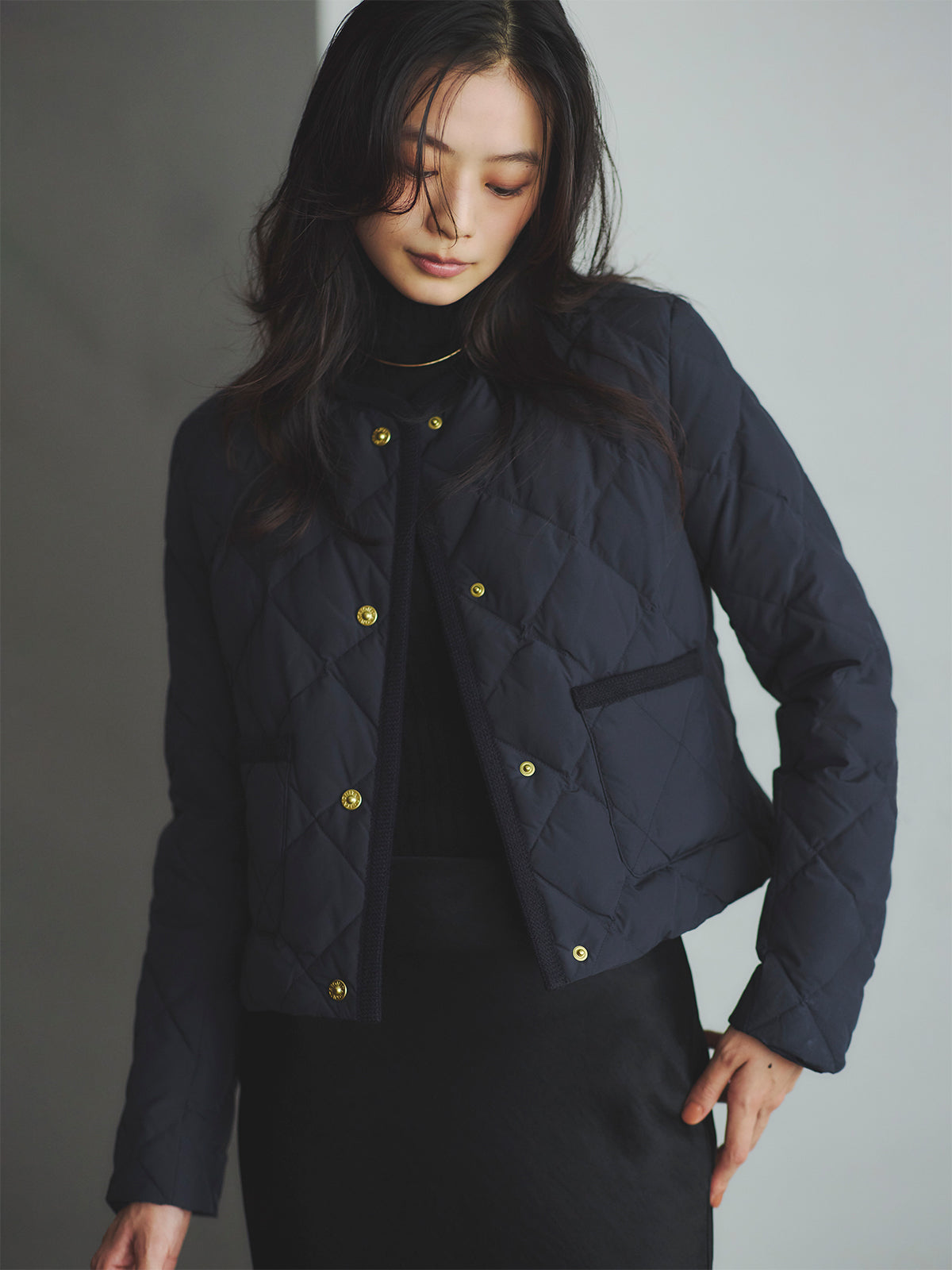 TAION×anuans】ノーカラーキルティングショートダウン