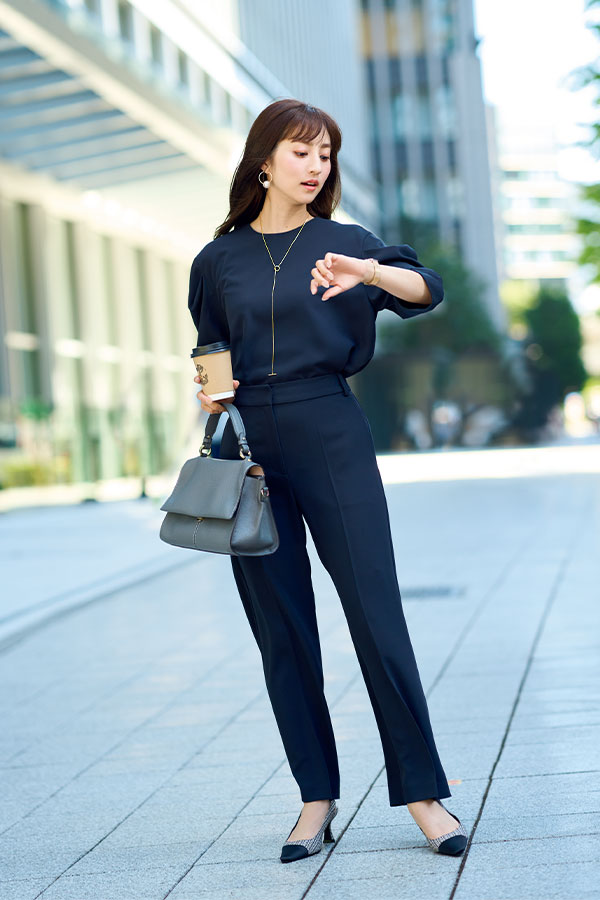 コーデを考えなくて済む楽チンセットアップで通勤＜11/16のコーデ