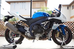 GSX-R1000 L2のカウル外しのポイント : kamarin.net