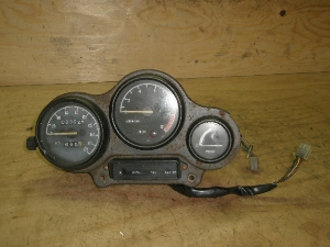 中古バイクパーツ販売専門店アイラブモーターTZR250 メーター 1KT-0131