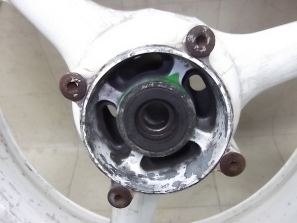 中古バイクパーツ販売専門店アイラブモーターZX-4 リアホイール