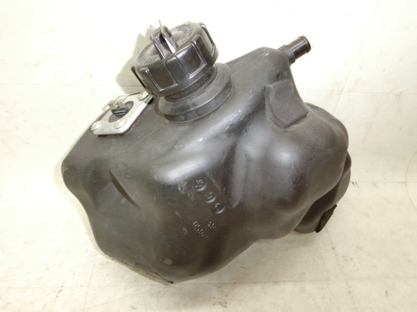 中古バイクパーツ販売専門店アイラブモータータンク/ガソリンタンク