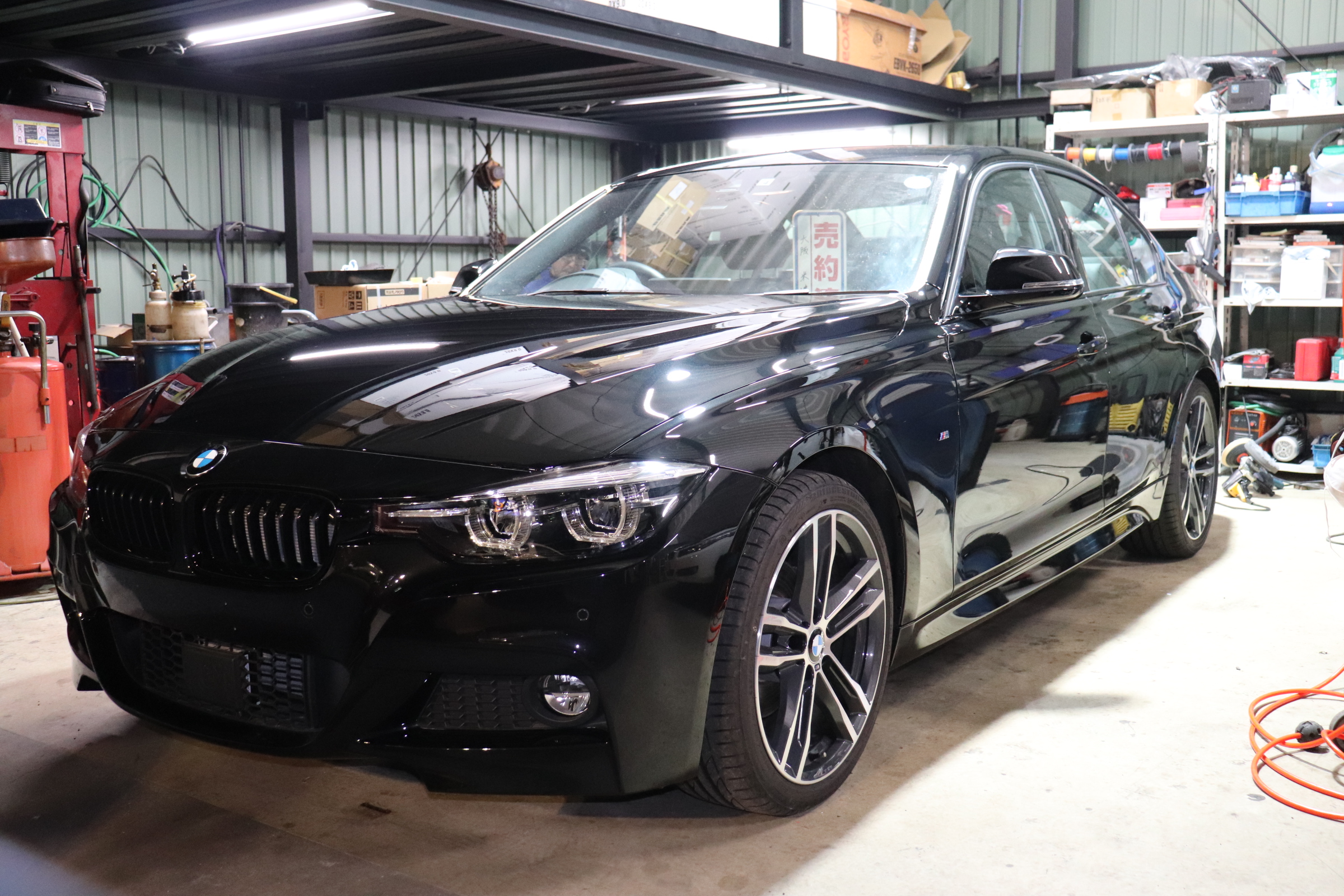 BMW F30 320iMスポーツ エディションシャドー ご成約！ 大阪市 〇米様