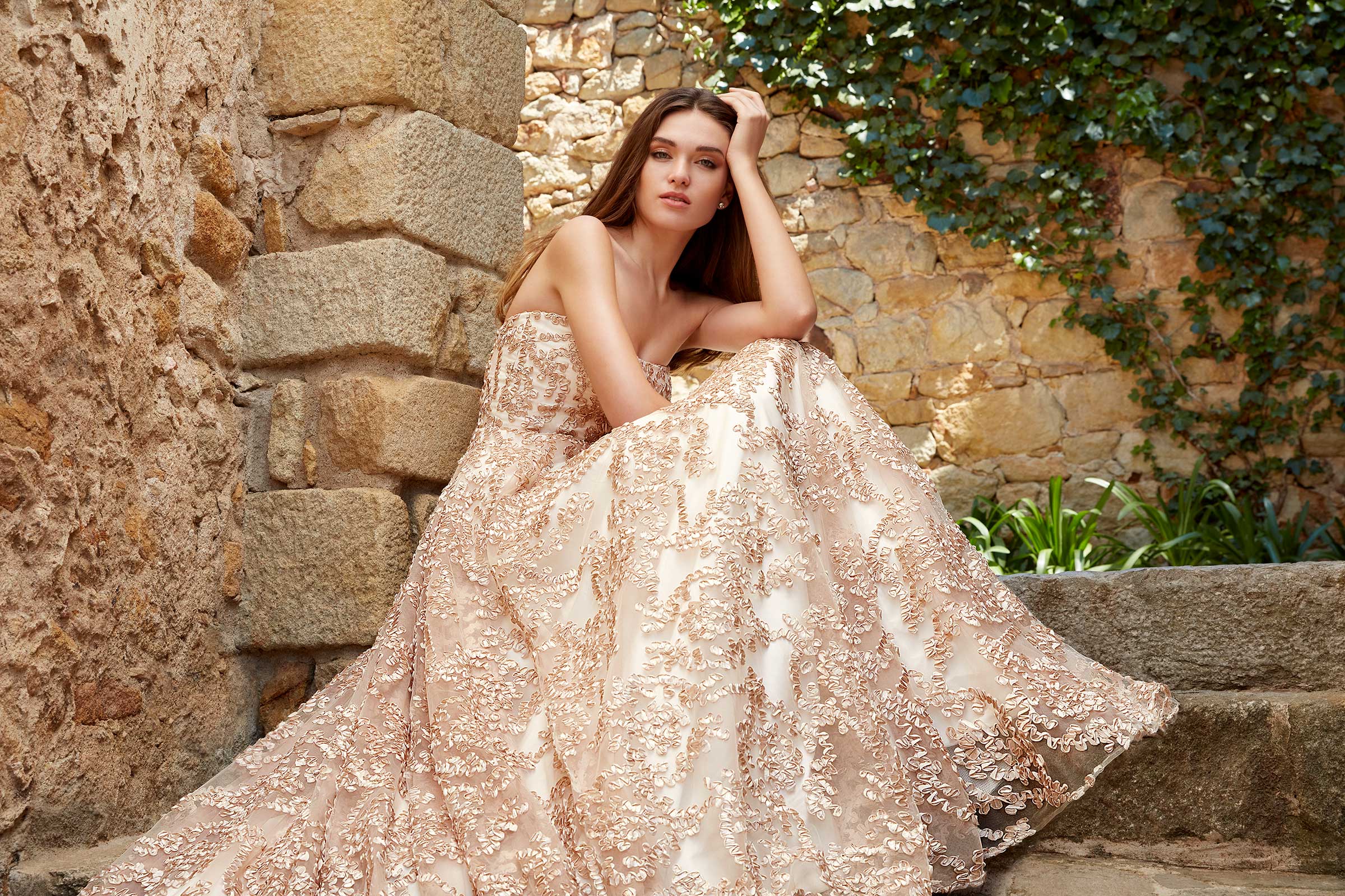 81｜ウェディングドレス、ブランドドレスのレンタルならザ・ドレスショップ