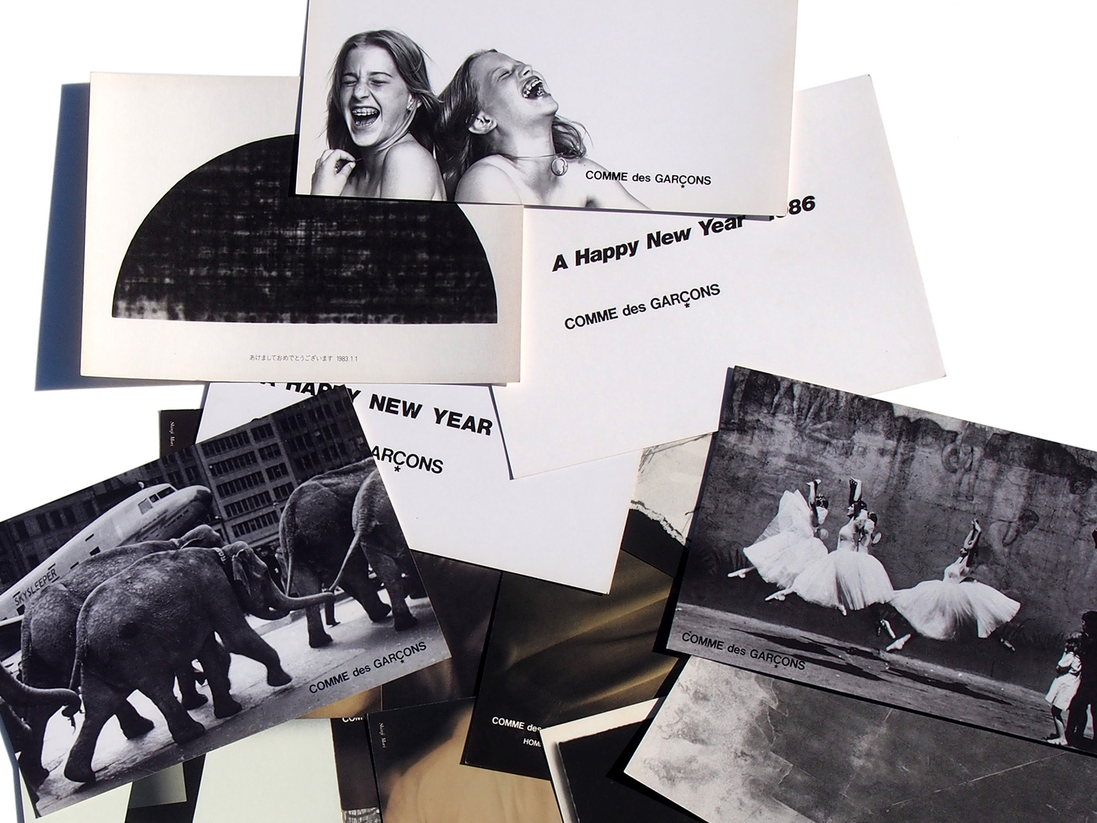 COMME des GARÇONS DM 20 SET | PAGE SPREAD