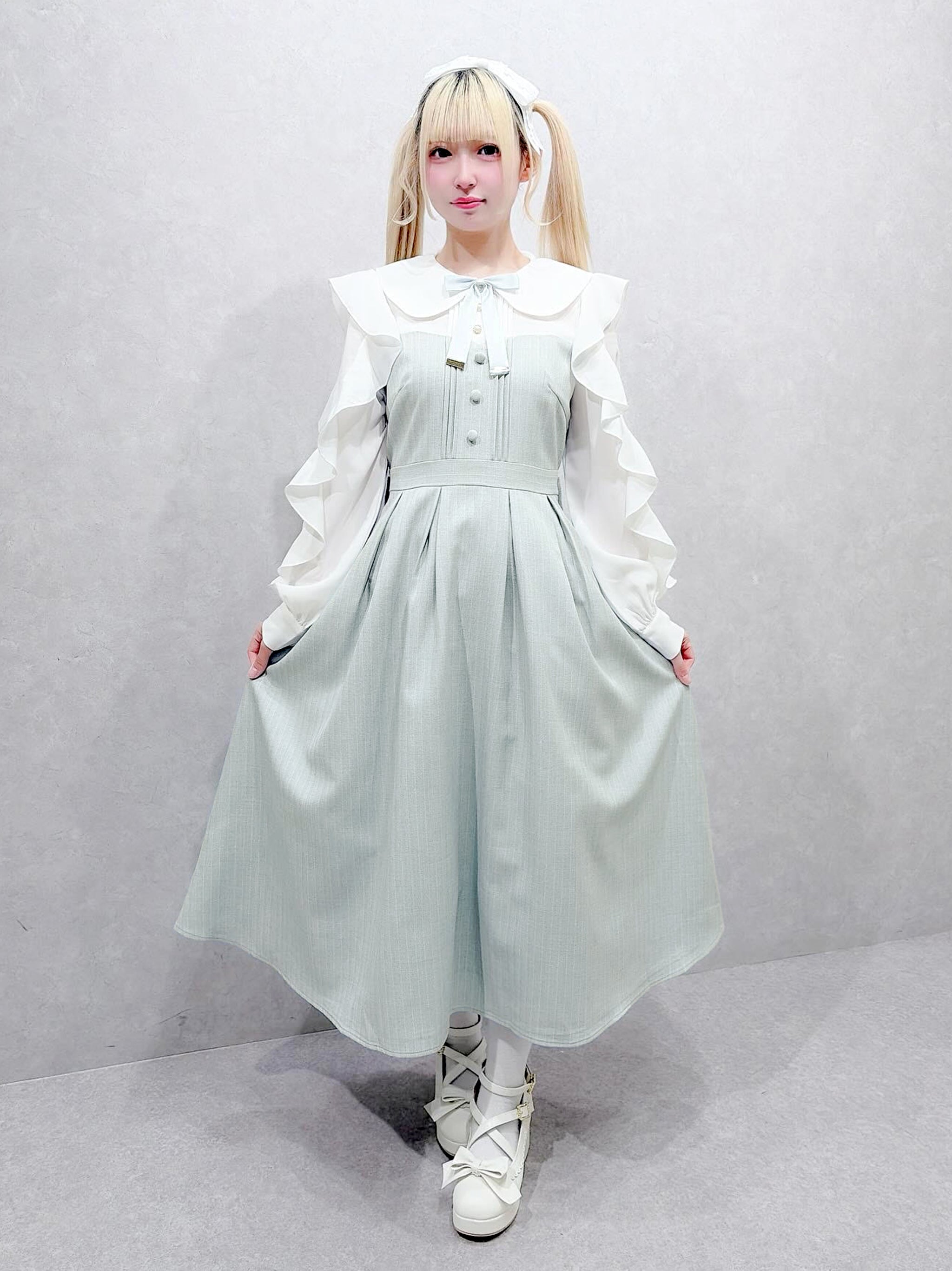 Ruffle Elegance ミドル丈ワンピース – Amavel（アマベル）公式サイト