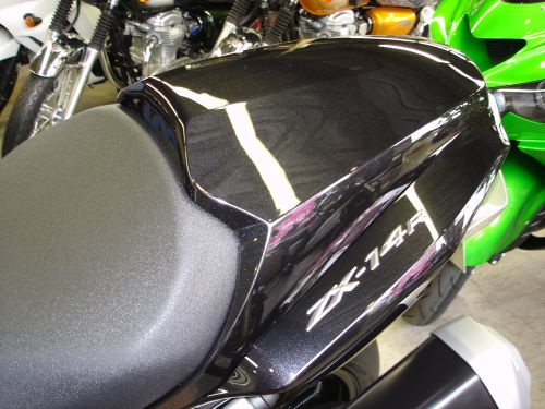 ZX-14R, ZX-14R ABS 用純正シングルシートカバー おすすめ！｜Kawasaki