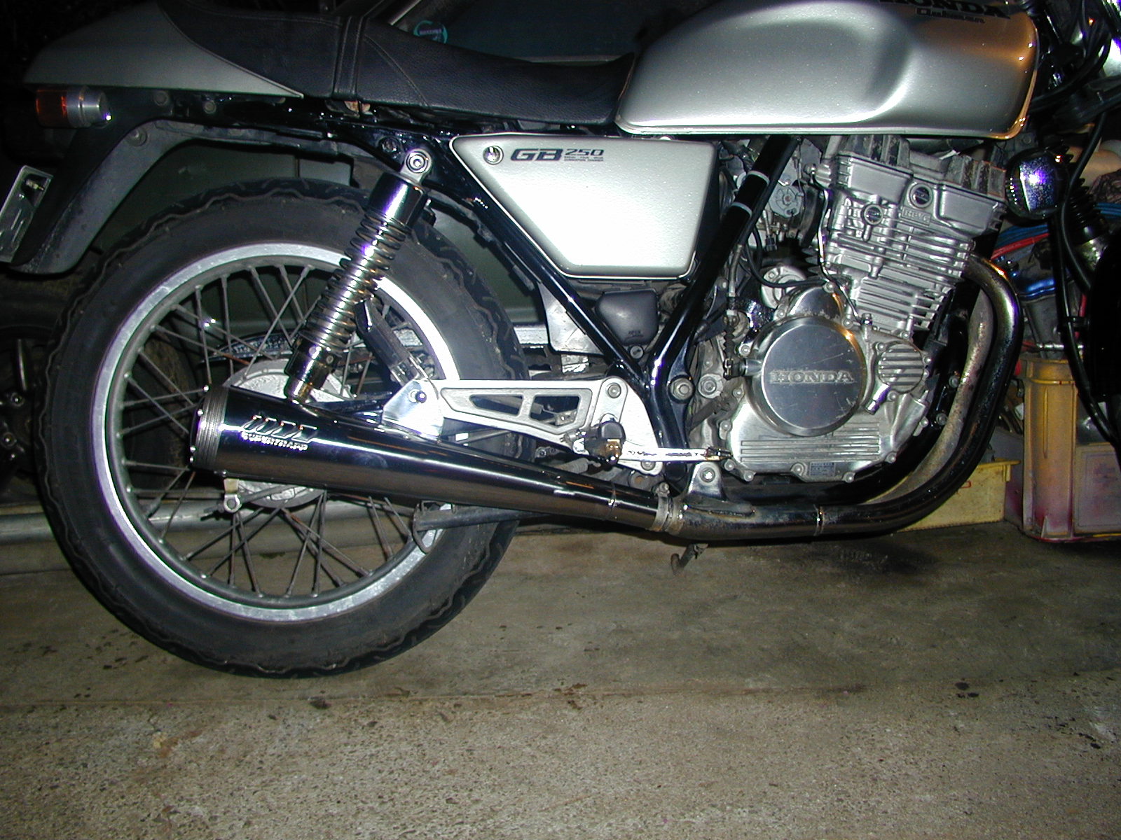 ホンダGB250クラブマン ノーマルのつもりが．．．