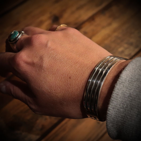 アクセサリー ＞ インディアンジュエリー ＞ バングル ＞ Elvira Bill