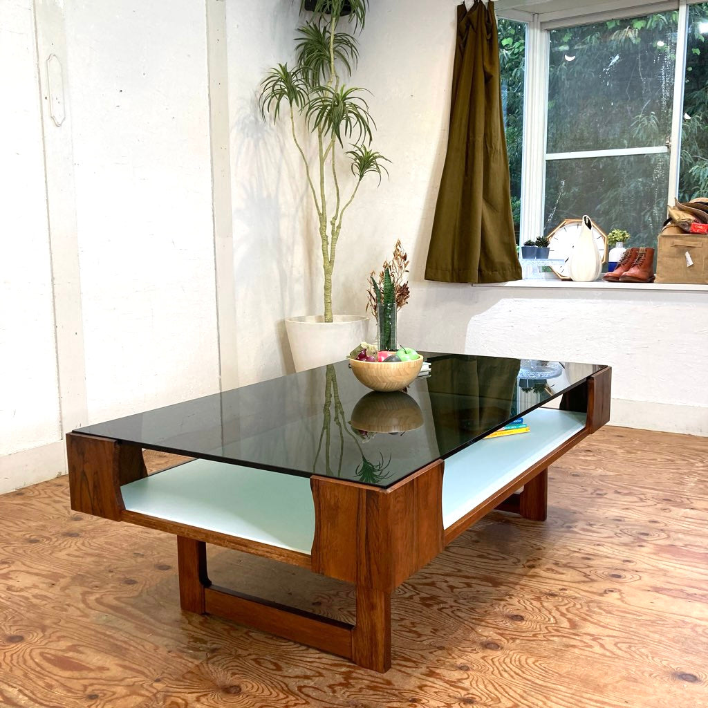 ブルクスボ BRUKSBO ローズウッド材 ガラストップコーヒーテーブル