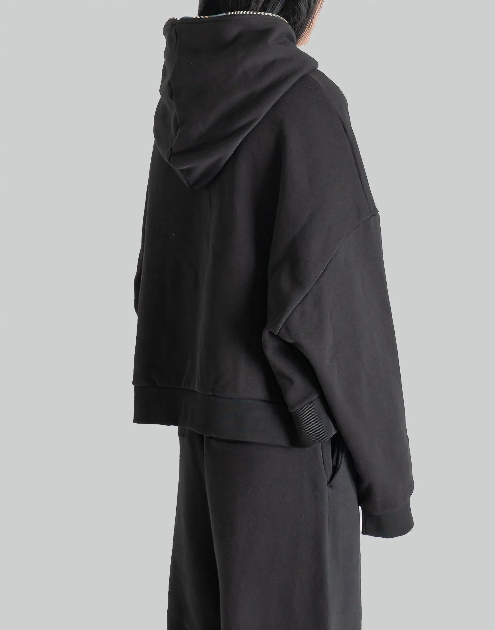 entire studios ETERNAL ZIP – 082plus