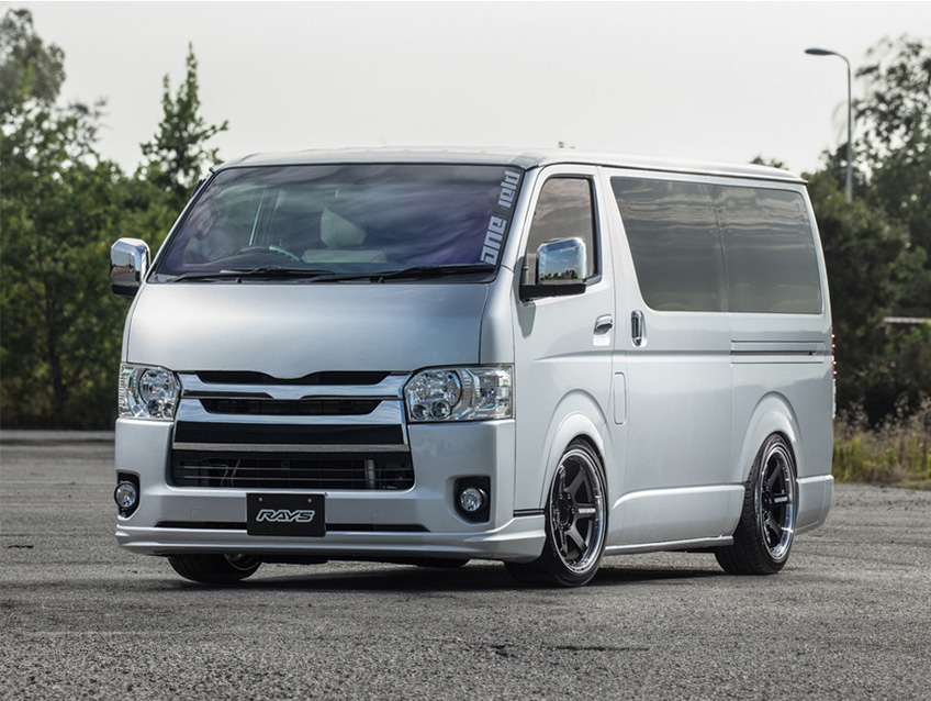 ハイエース用 ボルク TE37SB tourer18インチホイール＆タイヤセットを