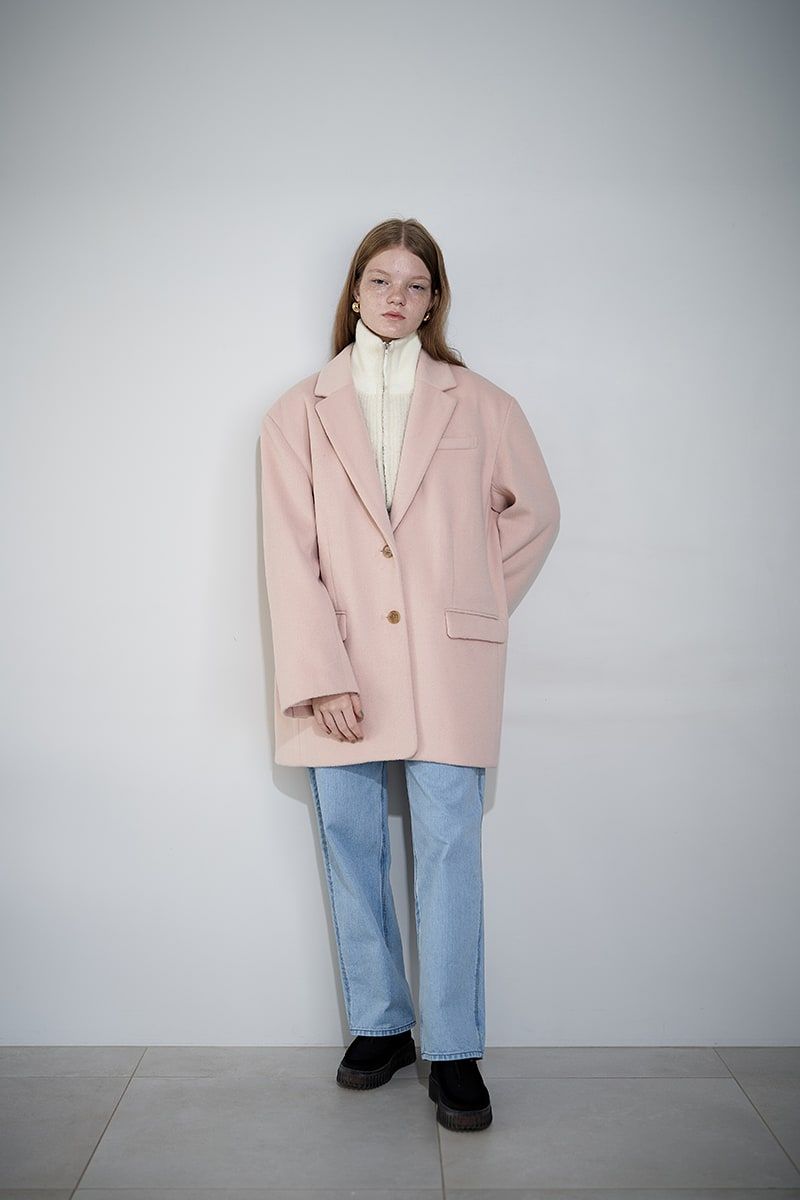 CHAROL - オーバーサイズ テーラー カラー コート ピンク | 3RD[i