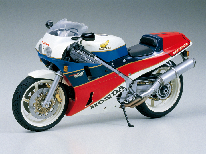1/12 ホンダ VFR750R: スケールモデル｜TAMIYA SHOP ONLINE -タミヤ