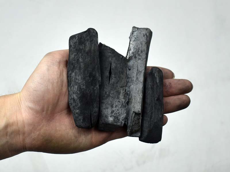 ラオス備長炭 荒割小15kg | 業務用備長炭・オガ炭・木炭販売の専門店