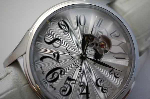 安心なハミルトン 時計 腕時計 ジャズマスターレディ オート 白 H32365313