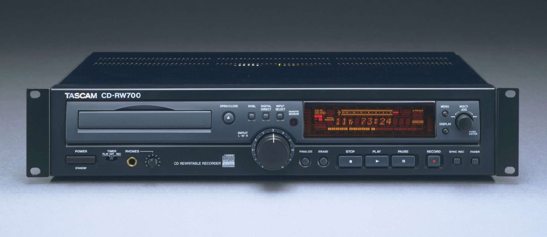 CD-RW700 | 業務用CDレコーダー | TASCAM(日本)