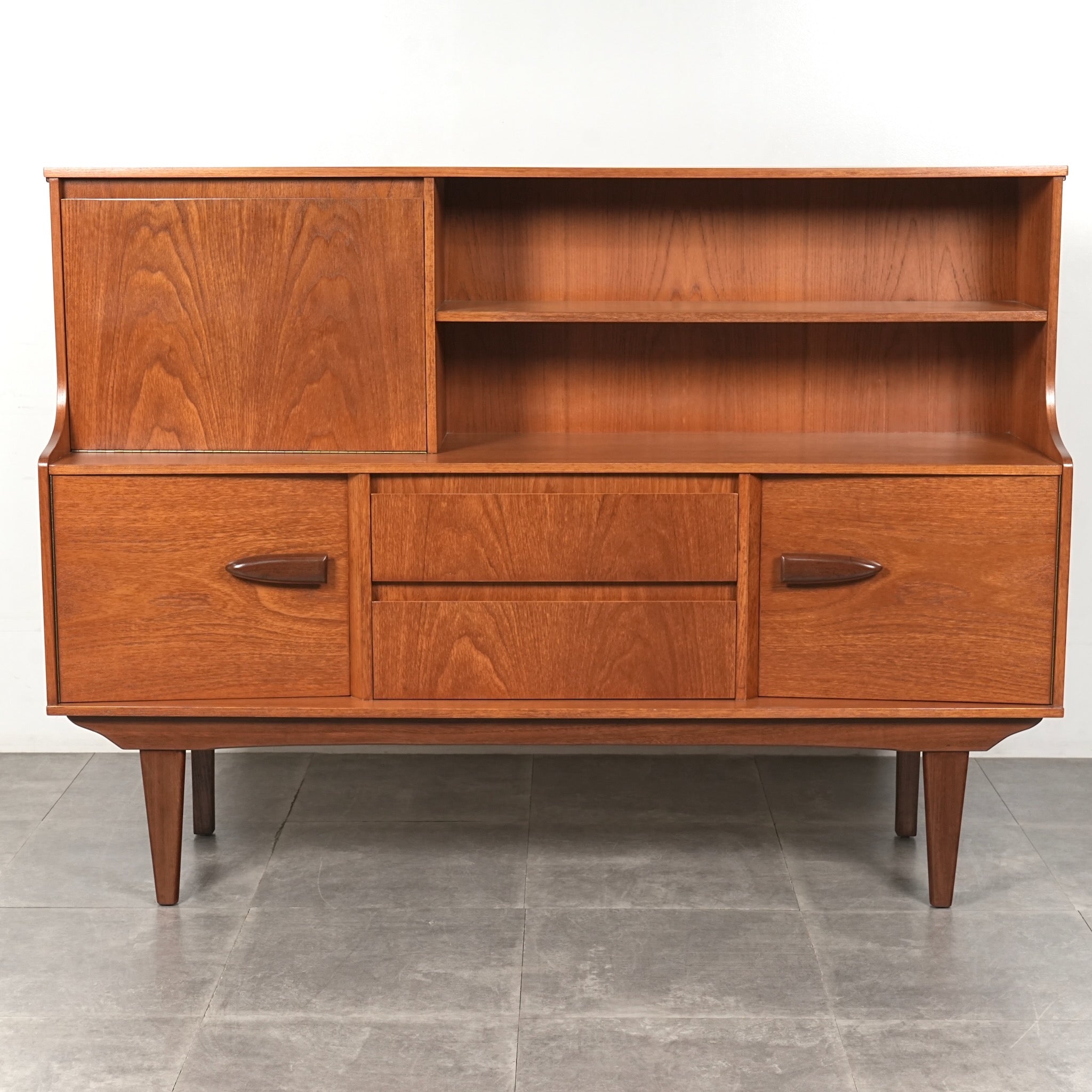 Jentique】ヴィンテージ キャビネット(ハイサイドボード) – TIME HYPE