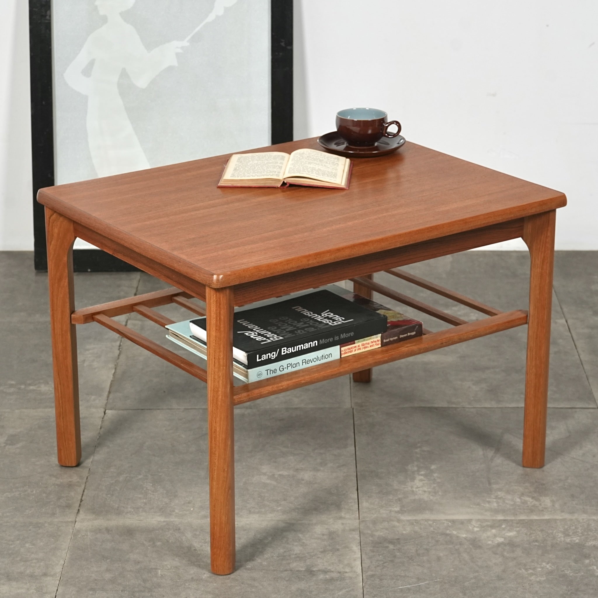 イギリスヴィンテージ ローテーブル – TIME HYPE