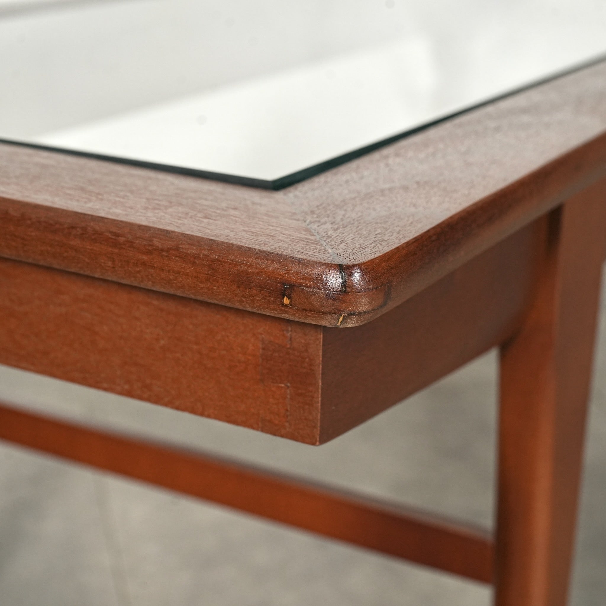 イギリスヴィンテージ ガラストップ ローテーブル – TIME HYPE