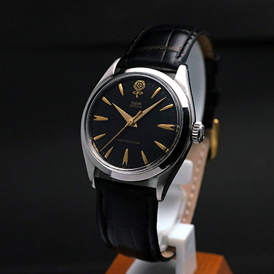 チュードル オイスター デカバラ ブラックダイアル＆ゴールド