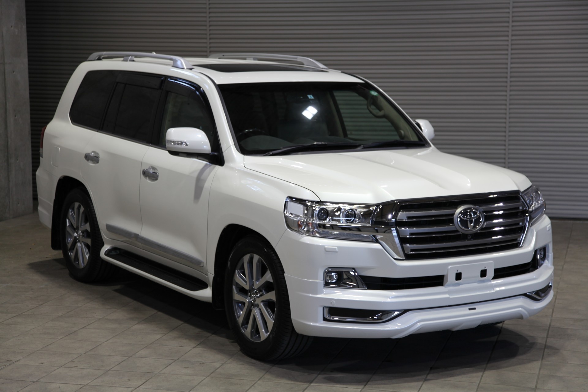 TOPRANK GLOBAL | Find top quality used cars from our stock