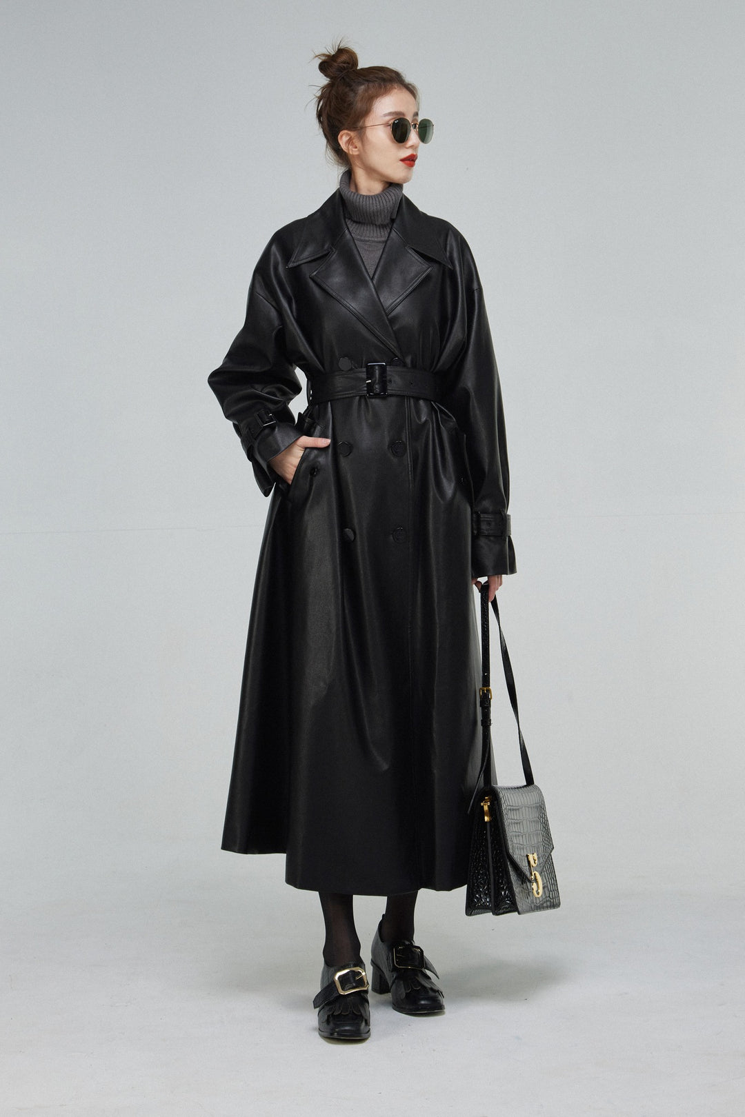 黒幕の登場》ダブルブレストフェイクレザーコート-Black – Tnewties