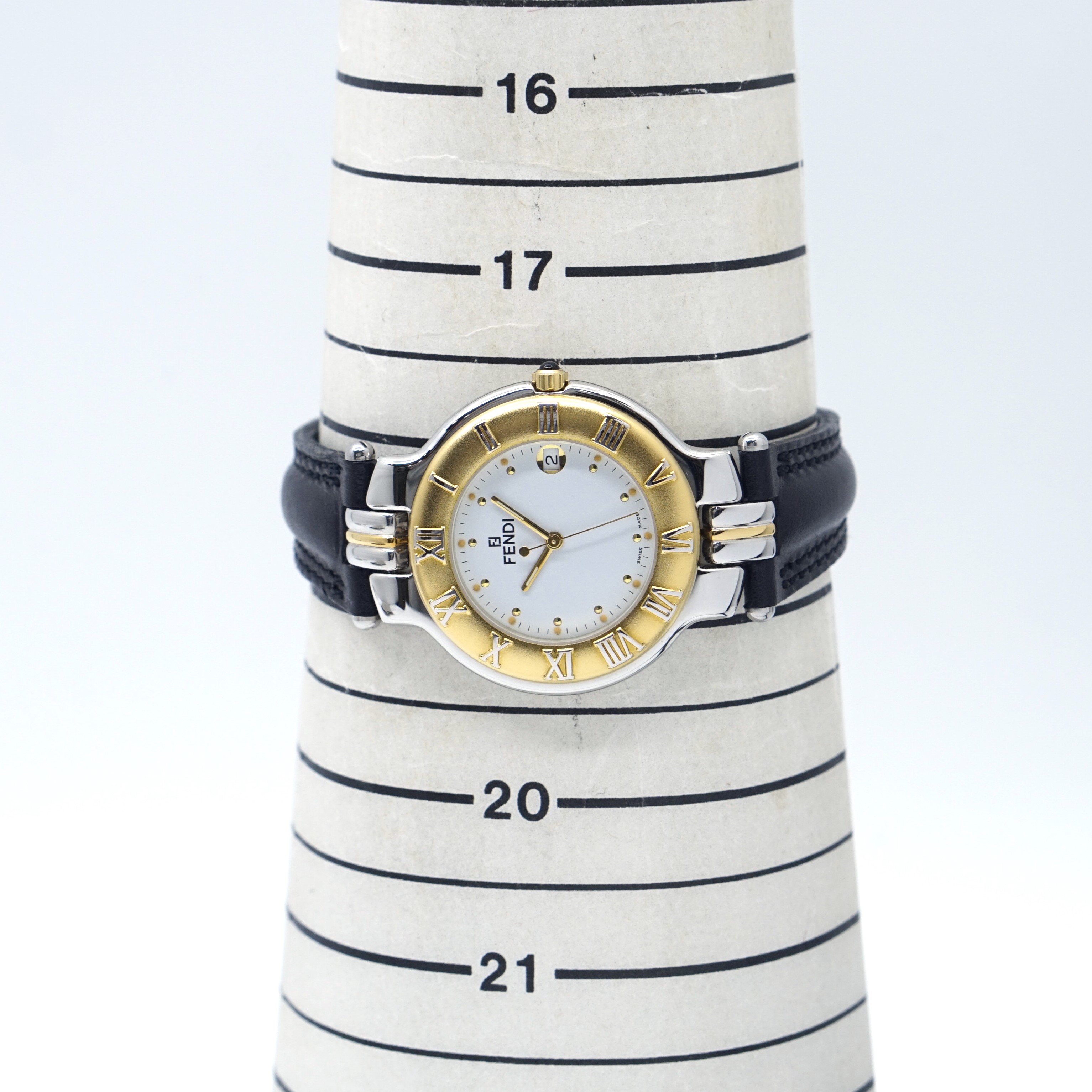 楽天市場】フェンディ オロロジ 900G 017-911 OH レディース クォーツ