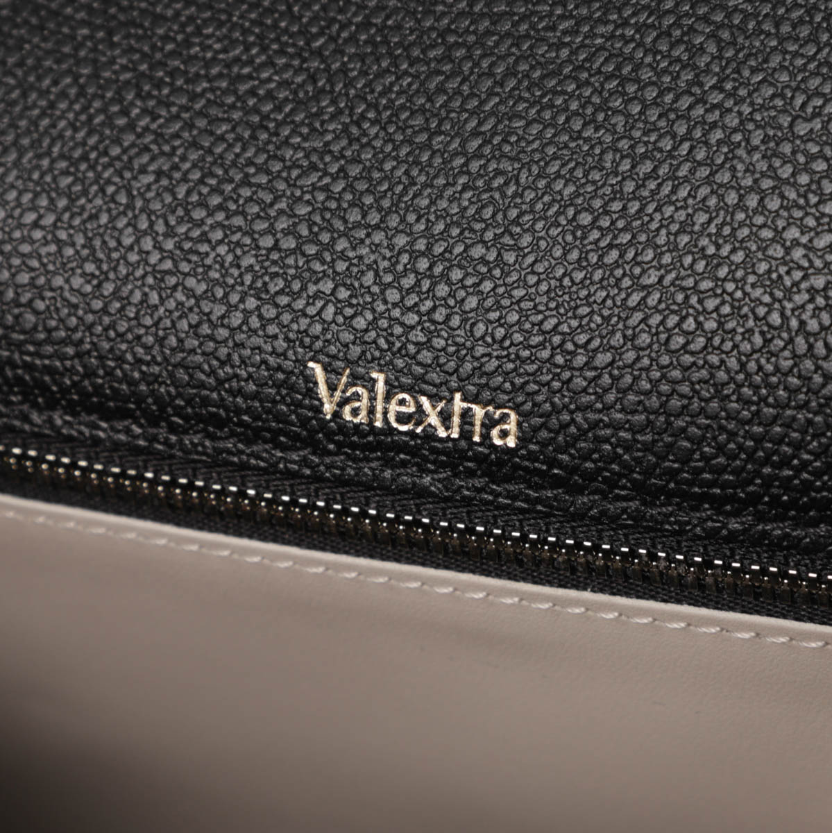 楽天市場】ヴァレクストラ Valextra ブリーフケース 2WAY ブラック