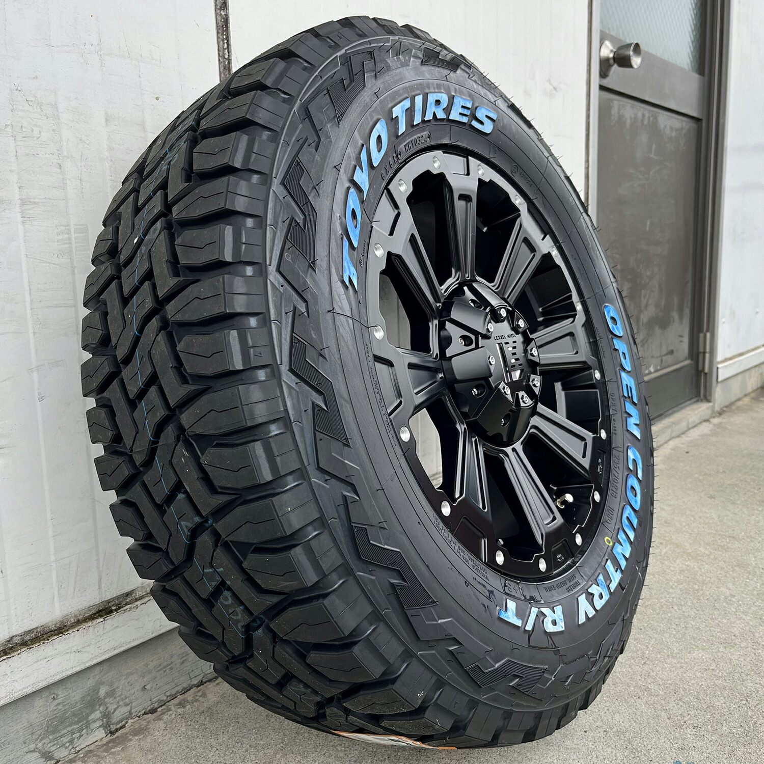 楽天市場】新品 デリカD5 DELICA D5 デリカ D:5 TOYOトーヨー オープン