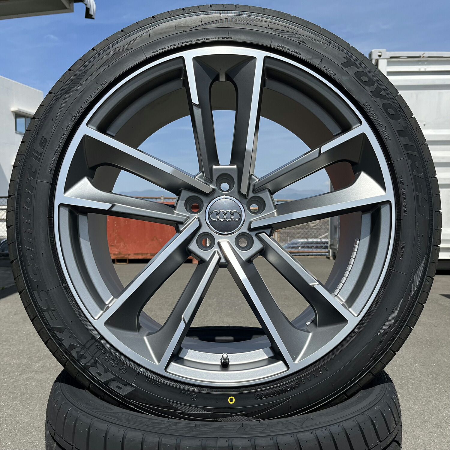 楽天市場】純正ボルト 対応！アウディ Audi Q5(FY/8R) 新品タイヤ