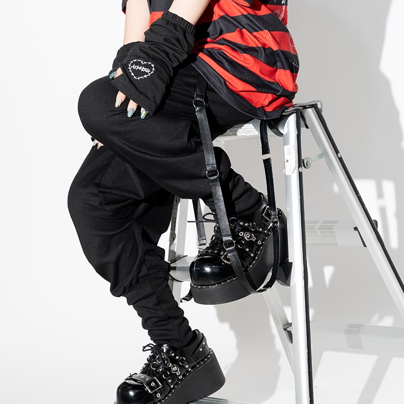 楽天市場】Rベルトパンツ サルエルパンツ 10分丈 パンツ モード 黒 赤