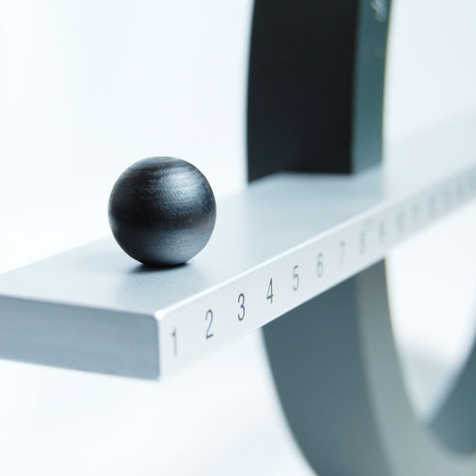 楽天市場】MoMA パーペチュアルカレンダー シルバー モマ 万年