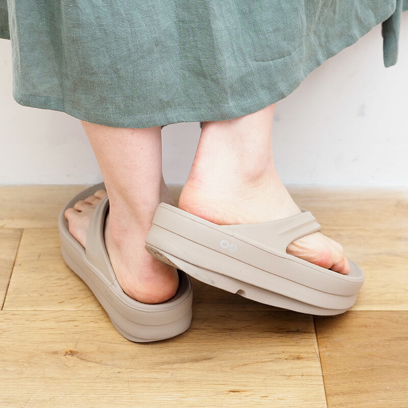 楽天市場】【送料無料】【国内正規品】OOFOS ウーフォス OOmega