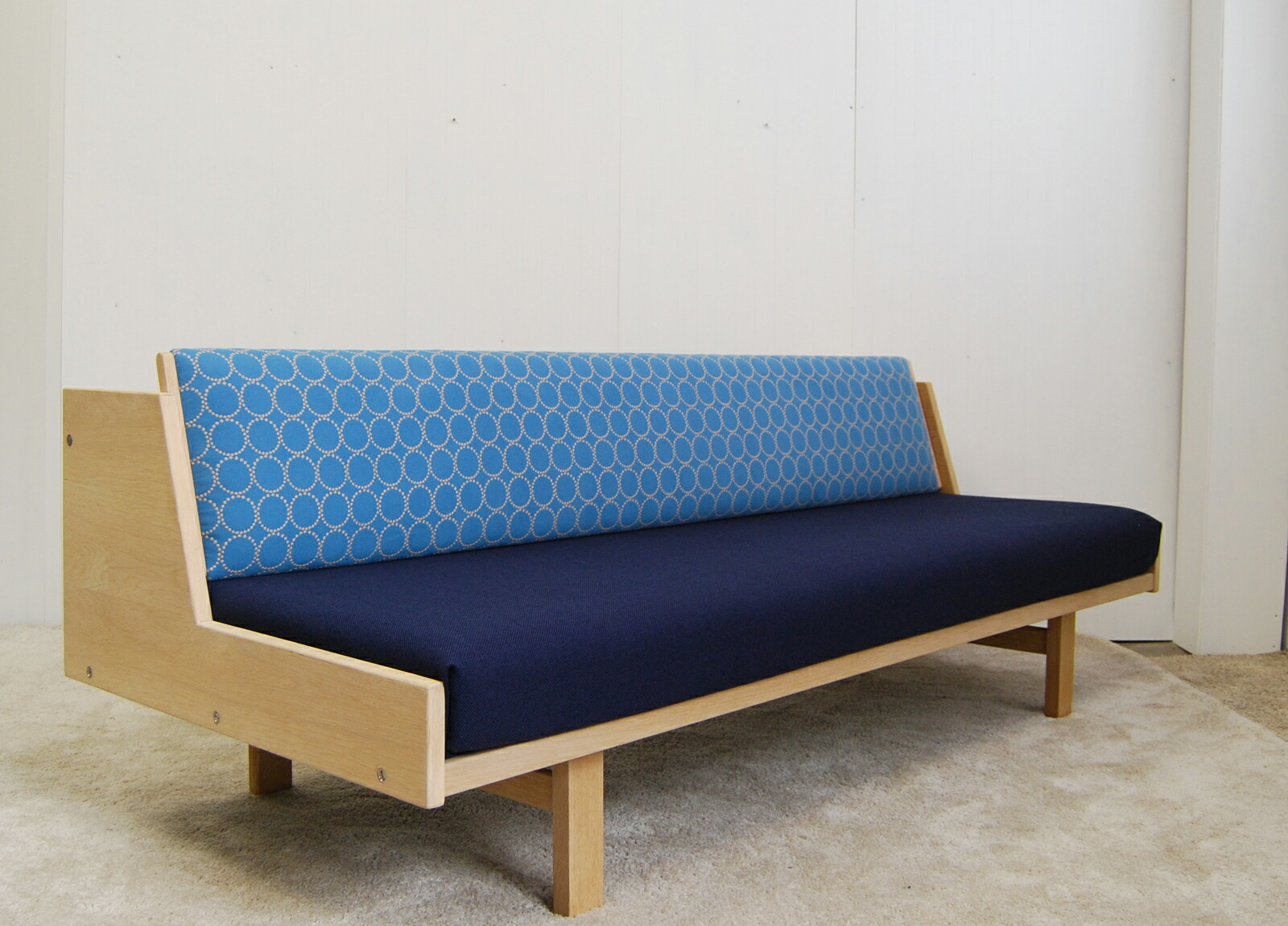 ハンス・J・ウェグナー オットマン ゲタマ社製 ミナペルホネン