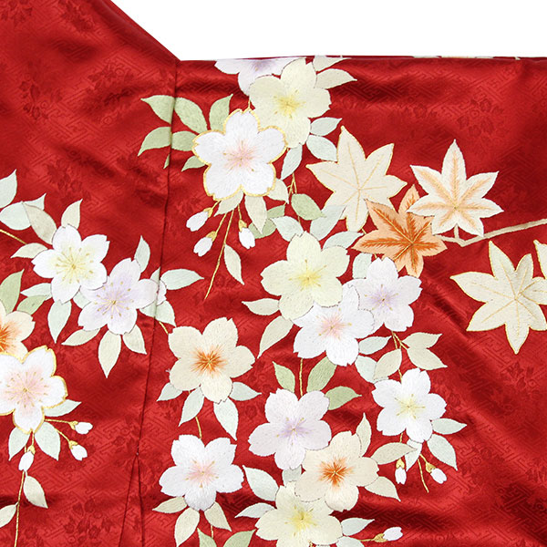 楽天市場】着物 振袖 尾峨佐染繍綸子 紗綾形地紋 金彩加工 金駒刺繍