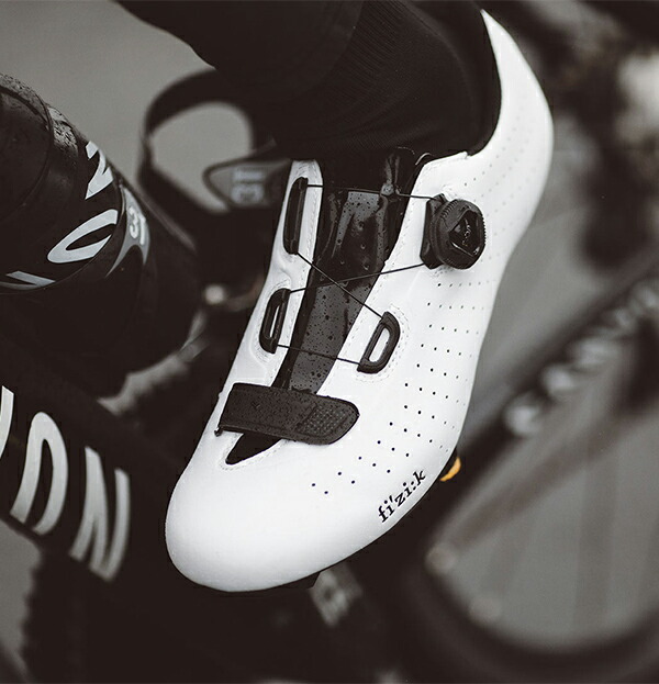 楽天市場】フィジーク シューズ テンポ・オーバーカーブ R5 TEMPO