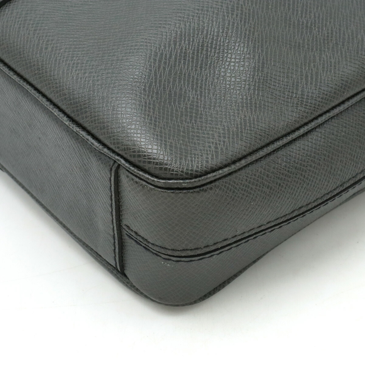 楽天市場】LOUIS VUITTON ルイ ヴィトン タイガ PDV ポルト ドキュマン