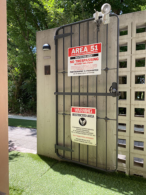 楽天市場】エリア51 警告看板 アルミサインボード アメリカン雑貨