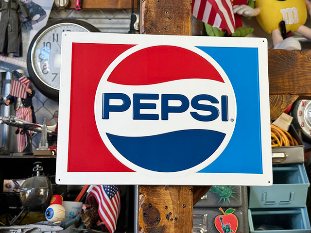 楽天市場】ペプシコーラ エンボスティンサイン （1970〜80年代ロゴ